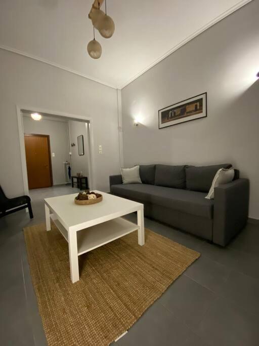 Elia'S Boutique Apartment Sparta Exterior foto